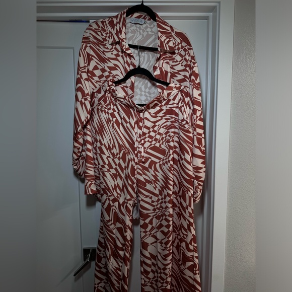 Matching set - Picture 2 of 3